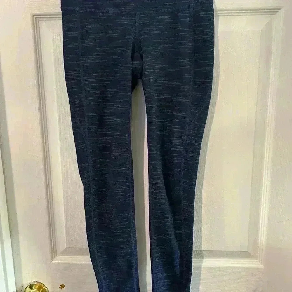 Athleta blue athletic leggings. XS. Gently used. W 23”, Outseam 33.5”, Inseam 24